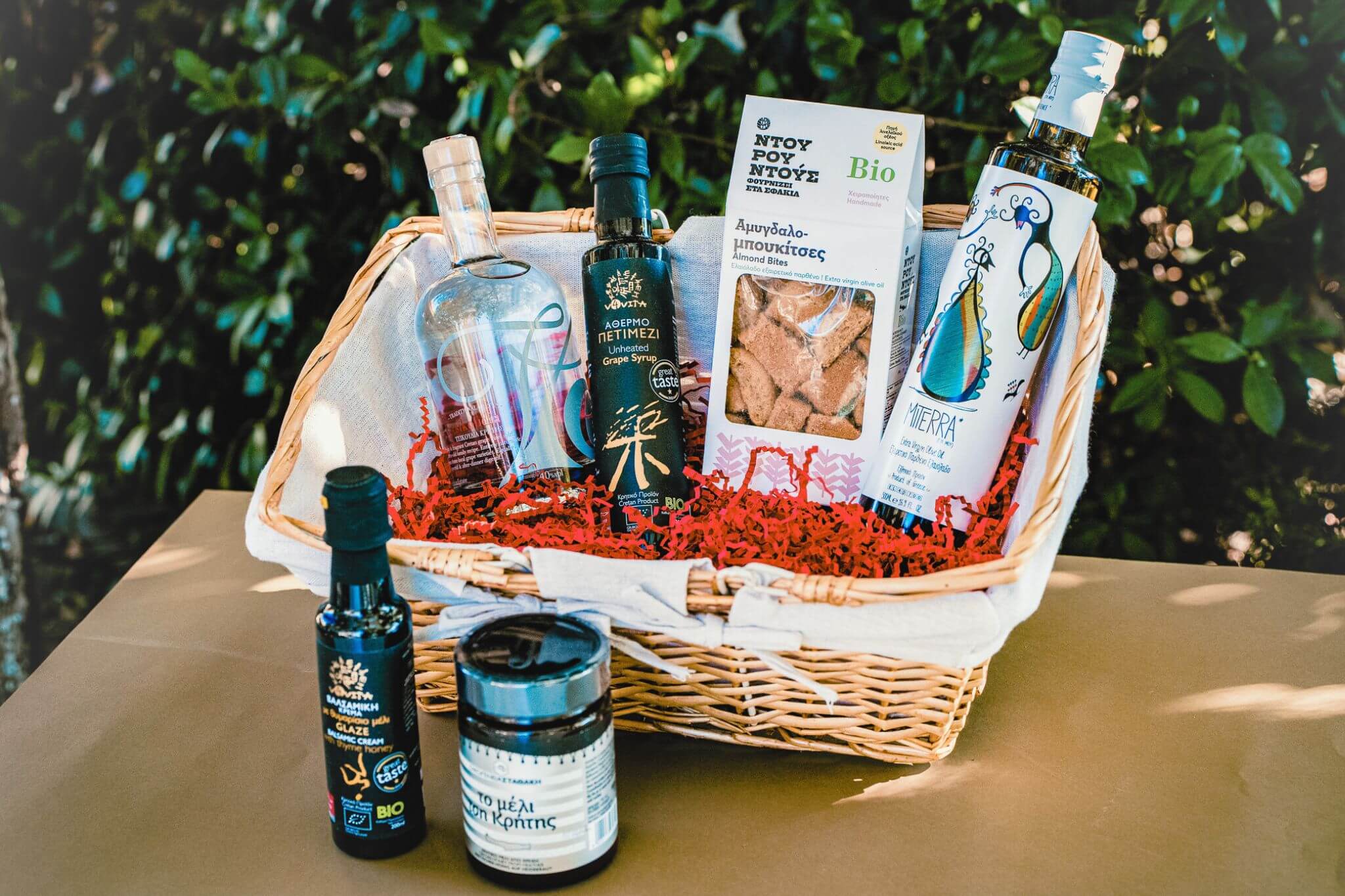 11 ΜΕΓΑΛΟ CRETAN GIFT BOX 11 ΜΕΓΑΛΟ CRETAN GIFT BOX